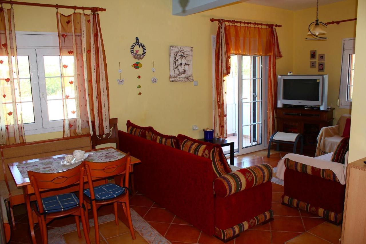 Vanna'S Holiday House Ierissos Exterior foto
